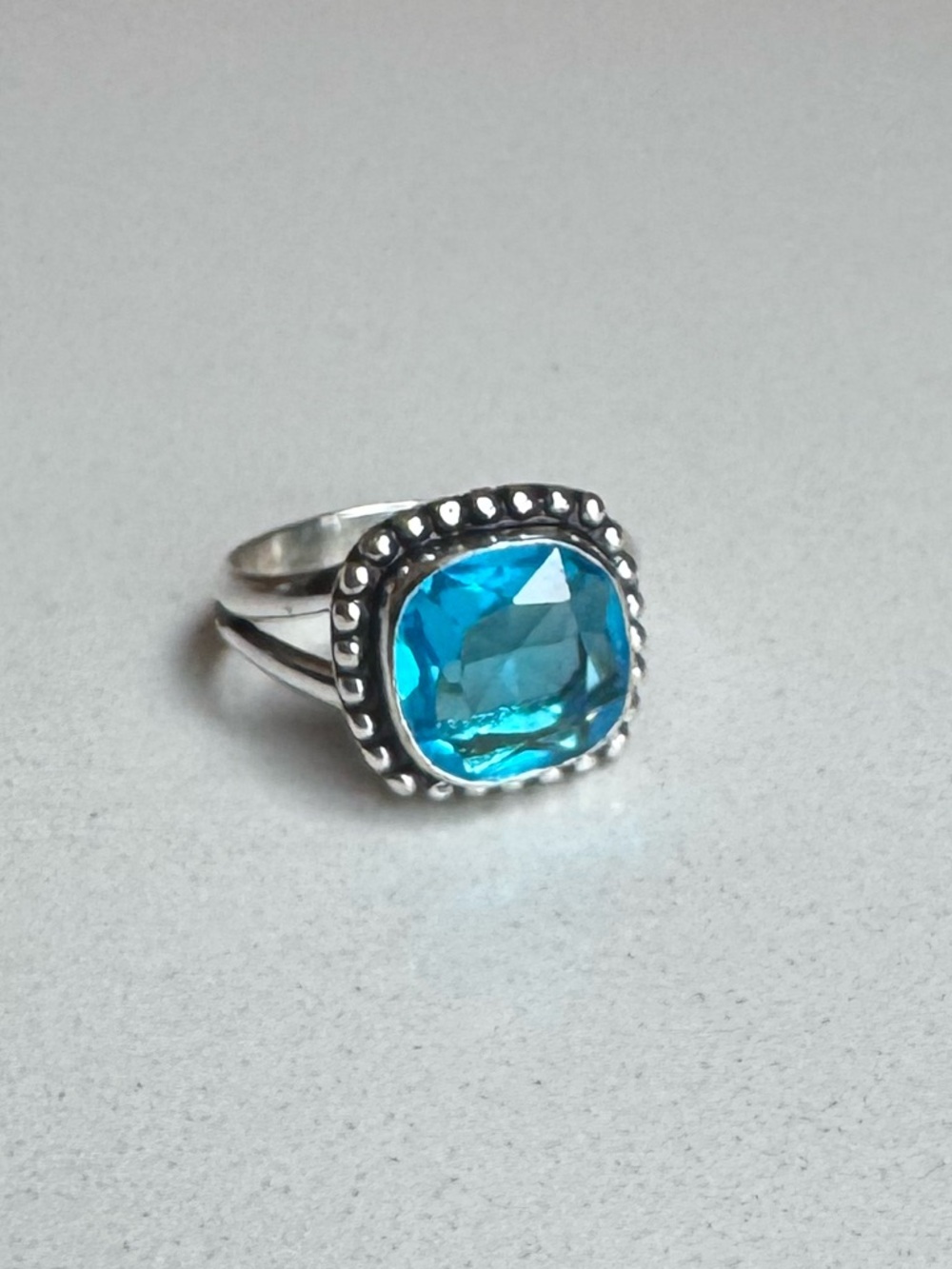 NWOT Sundance Ocean Court Ring, Blue Topaz, Sterling Silver
